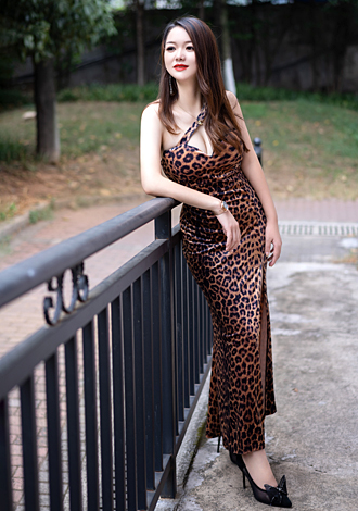 Most gorgeous profiles: lone Asian member Wangli(Lily)
