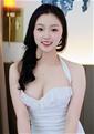 Hundreds of dazzling profiles: Asian member Lin