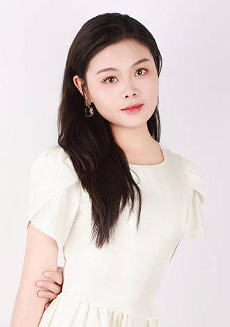 Gorgeous profiles only: pretty Thai member Yanling from Beijing