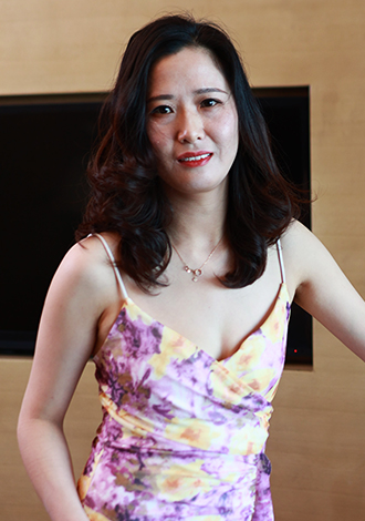 Gorgeous member profiles: China member Qiuxiang from Jiaozuo